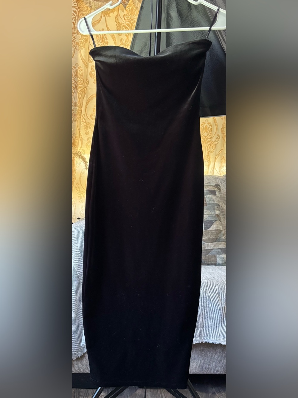 ✨ NWT D.N.A Couture Black Strapless Velvet Midi Dress
